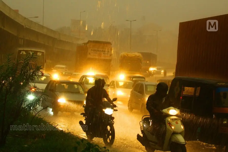IMD forecasts extremely heavy rainfall in Kerala; Red alert in various districts