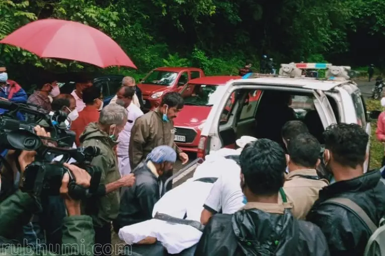 Man drowns after falling into waterfalls in Nelliyampathy