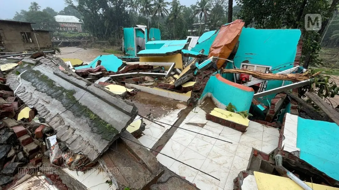 കൂട്ടിക്കൽ നിന്നുള്ള ദൃശ്യം | ഫോട്ടോ: ഷഹീർ സി.എച്ച് മാതൃഭൂമി