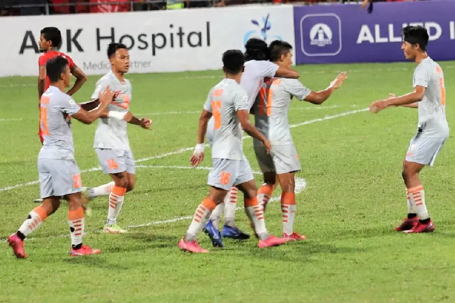 Chhetri double strike helps India enter SAFF Cup final
