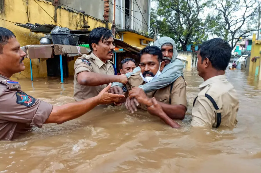 4 killed after building collapses due to heavy rains in Andhra's Anantapur