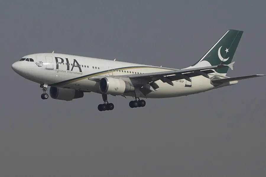 Passenger aircraft crashes in residential area near Karachi airport