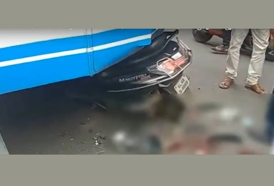 Bus and scooter after accident | Screengrab: Mathrubhumi News