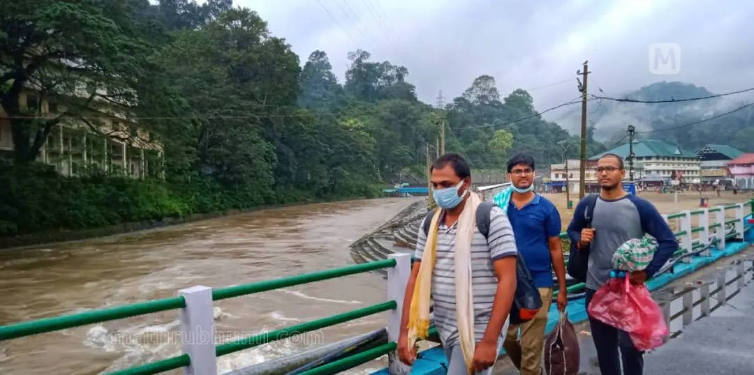 Pilgrims at Sabarimala | Photo: VK Aji | Mathrubhumi