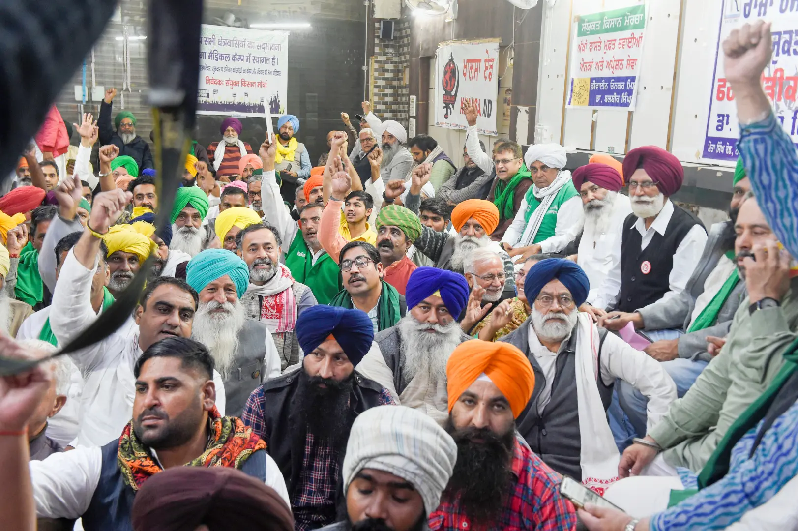 Farmers attend Samyukt Kisan Morcha (SMK) meeting at Singhu border in New Delhi | Photo: ANI