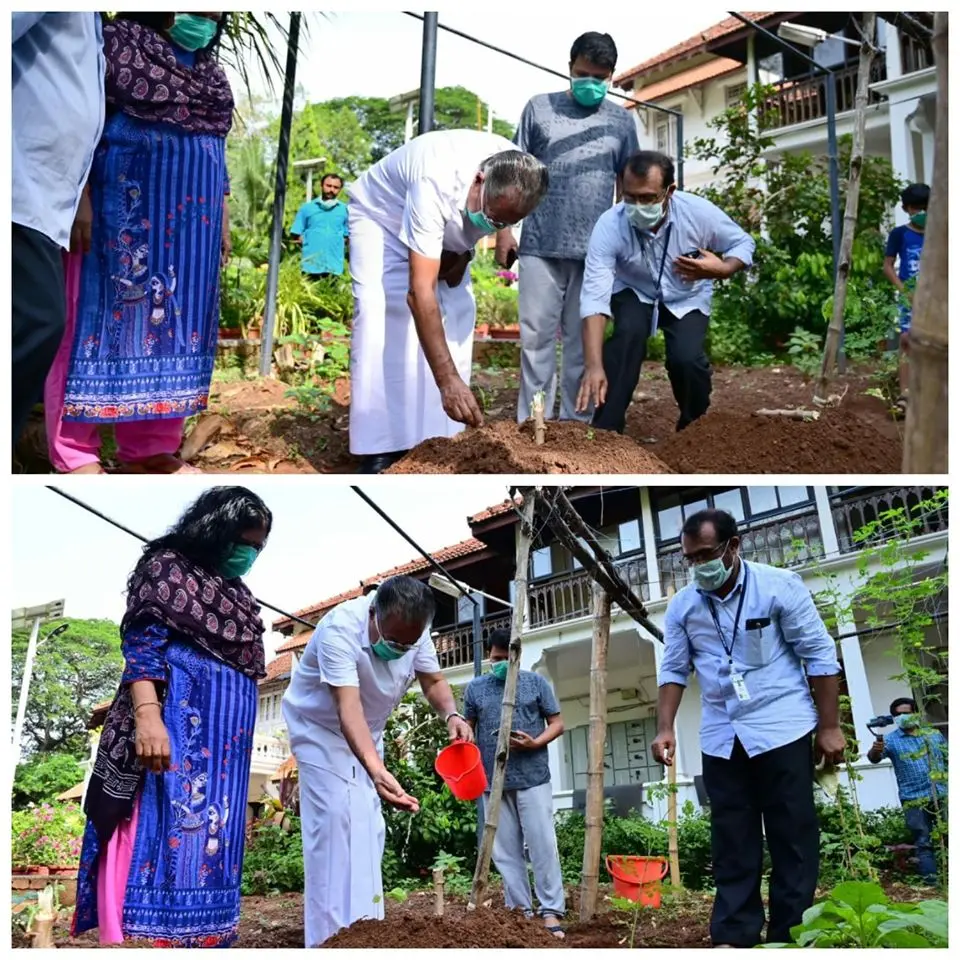 Pinarayi Vijayan turns farmer (photo: Facebook|Pinarayi Vijayan)