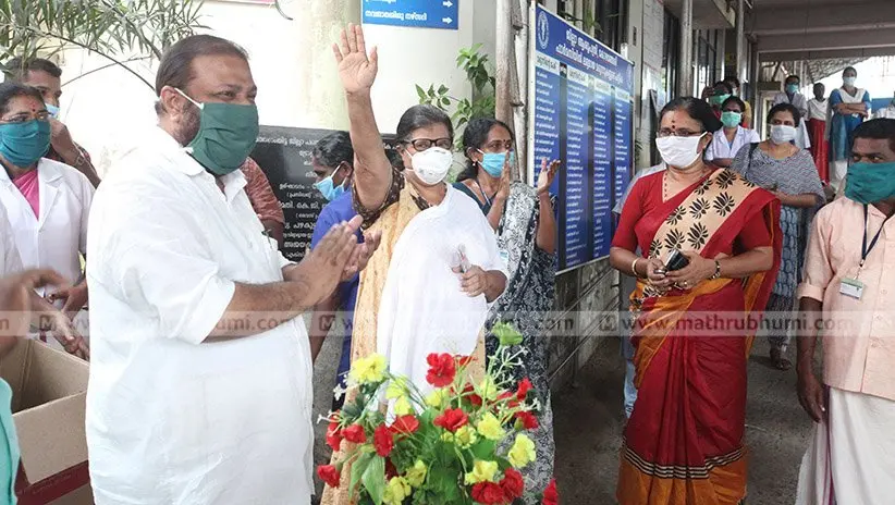 Shirley returning home after 48 days of treatment in Kozhencherry hospital. It was first case in the country that continued treatment for such a long time. (Photo: K Aboobakkar)