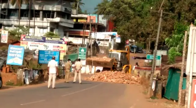Karnataka blocking Kerala border