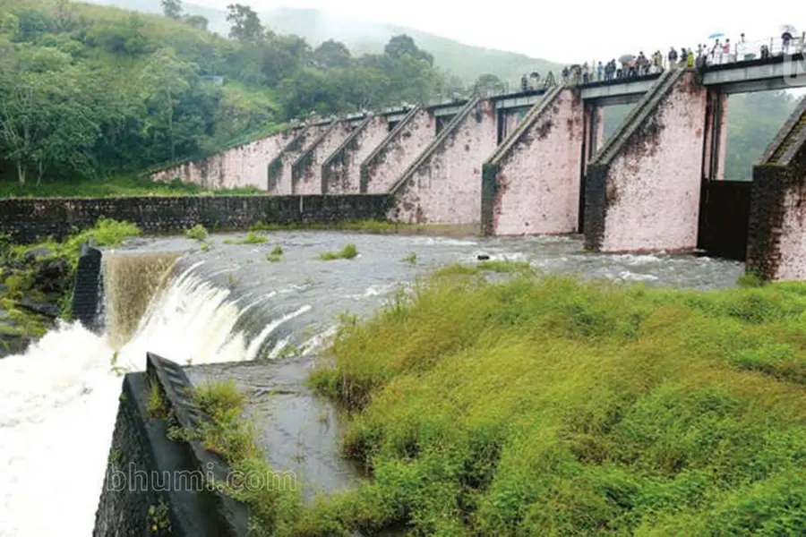 Water level rises in Mullaperiyar Dam again; 5 shutters raised