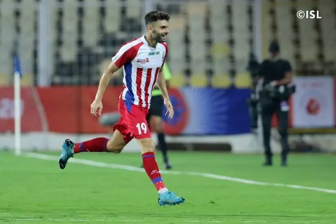 ATK's Javi Hernández celebrating his goal against Chennaiyin FC (Photo: Twitter|ISL)