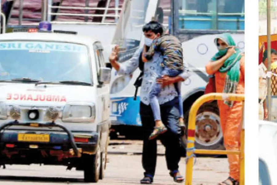 Kerala-Karnataka border witnesses exchange of patients, medicines
