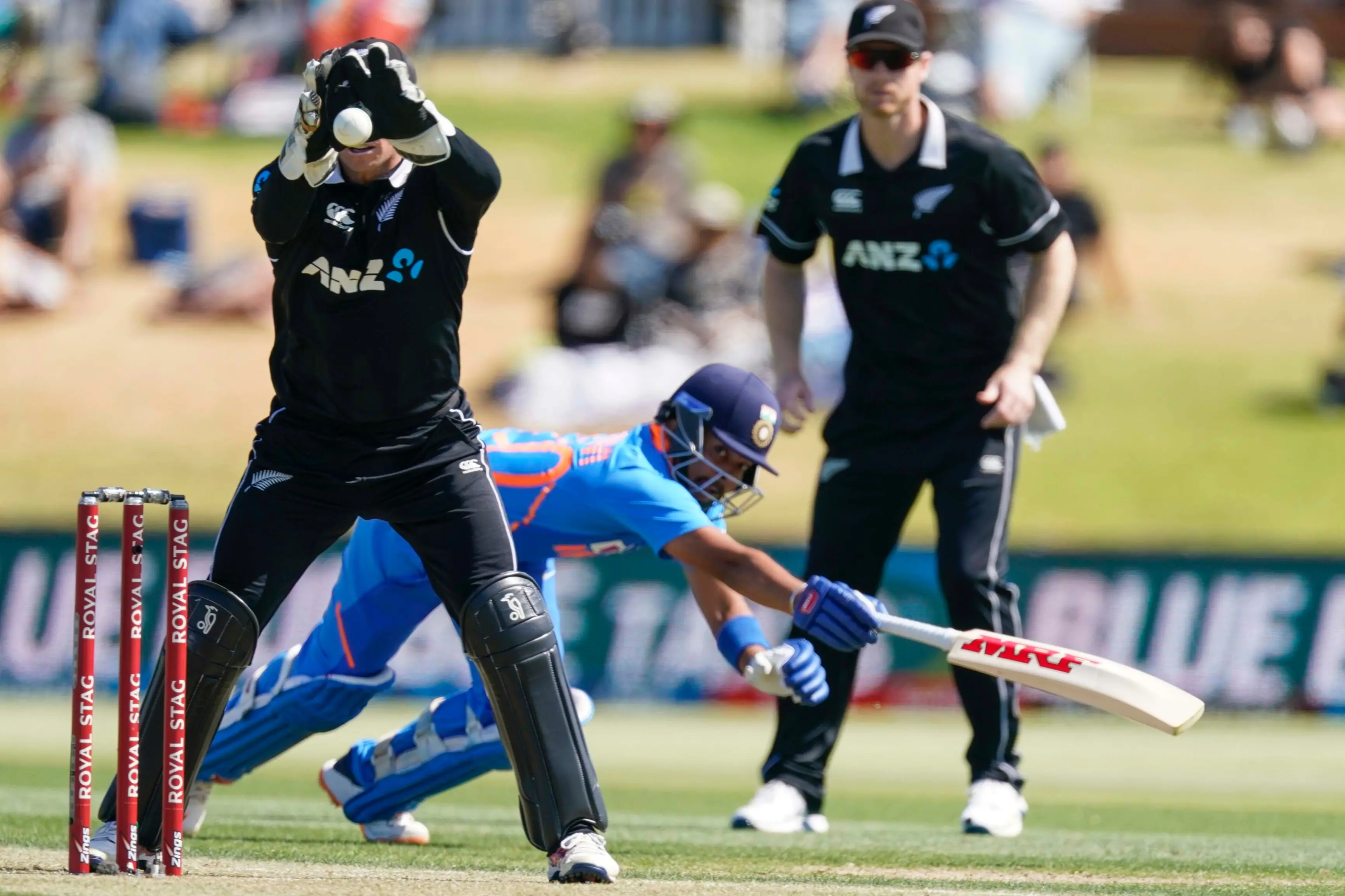 New Zealand trying to run out Prithvi Shaw in the 3rd ODI. (Photo- PTI)
