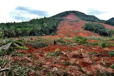 Kerala govt disburses aid to relocate families from landslide-prone areas in Kavalappara