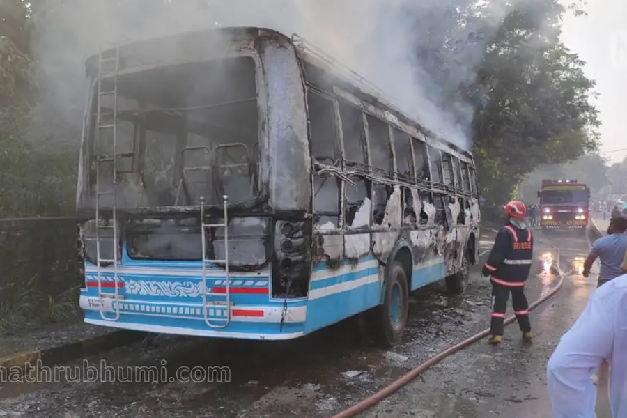 Private bus catches fire in Kannur; narrow escape for passengers ...