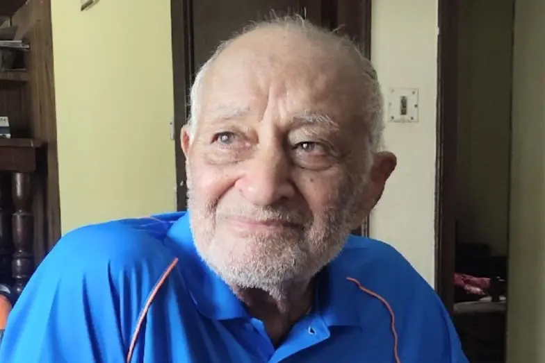 Hockey legend Charanjit Singh passes away