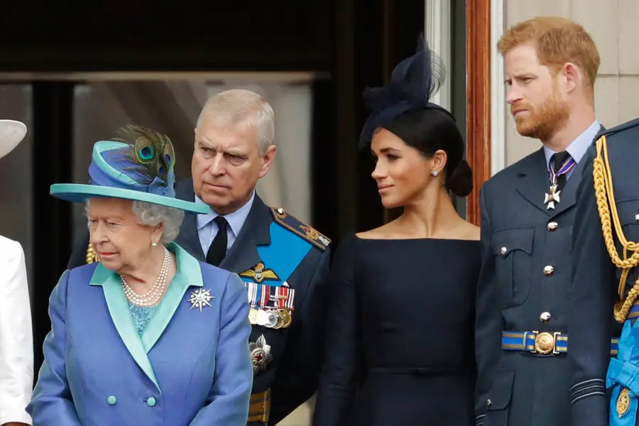 Queen calls crisis meeting with Harry, Meghan over royal couple's future roles