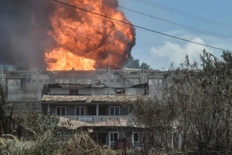 'Total chaos' on Eid: Gas pipeline explosion sparks huge fire in Malaysia |VIDEO