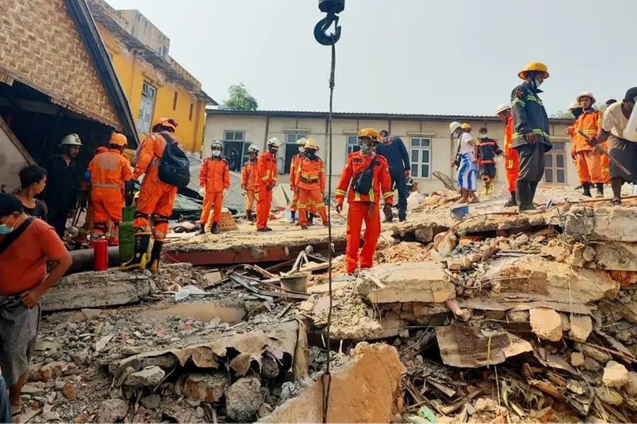 Myanmar declares week of mourning as quake toll passes 2,000
