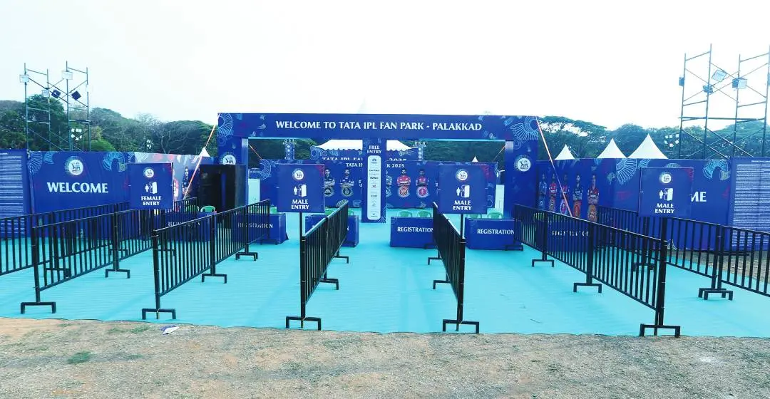 ഐപിഎൽ ഫാൻപാർക്കിനായി പാലക്കാട് കോട്ടമൈതാനത്ത് ഒരുക്കിയ സജ്ജീകരണം