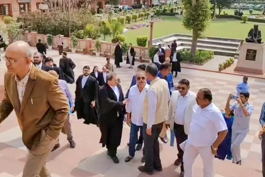 CJI meets bar leaders amid controversy over Justice Yashwant Varma’s transfer