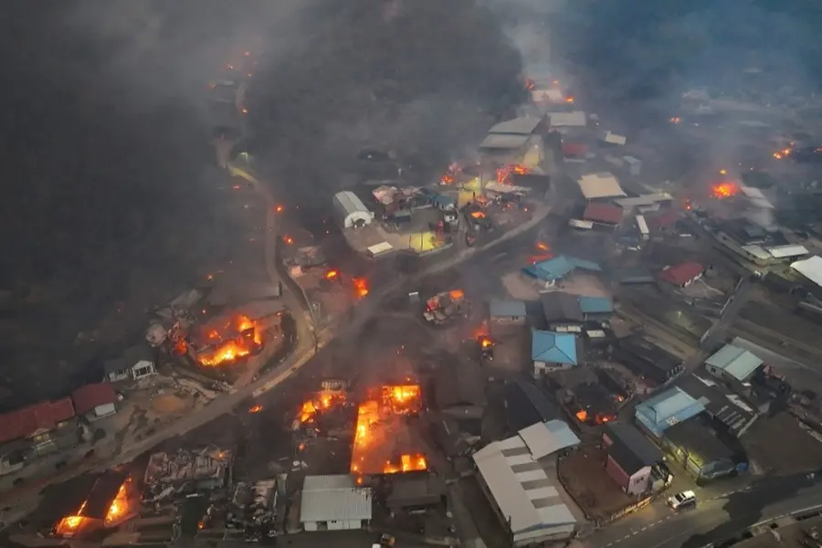 South Korea's worst wildfires kill 24 and destroy historic temple | VIDEO