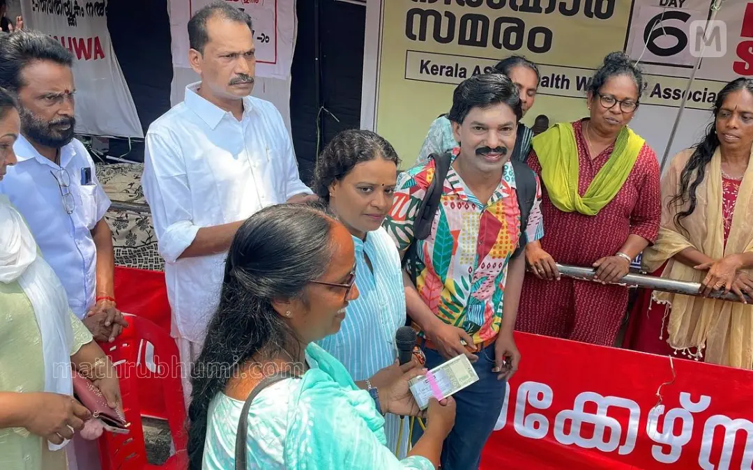 Santhosh Pandit donated Rs 50,000 to ASHA workers