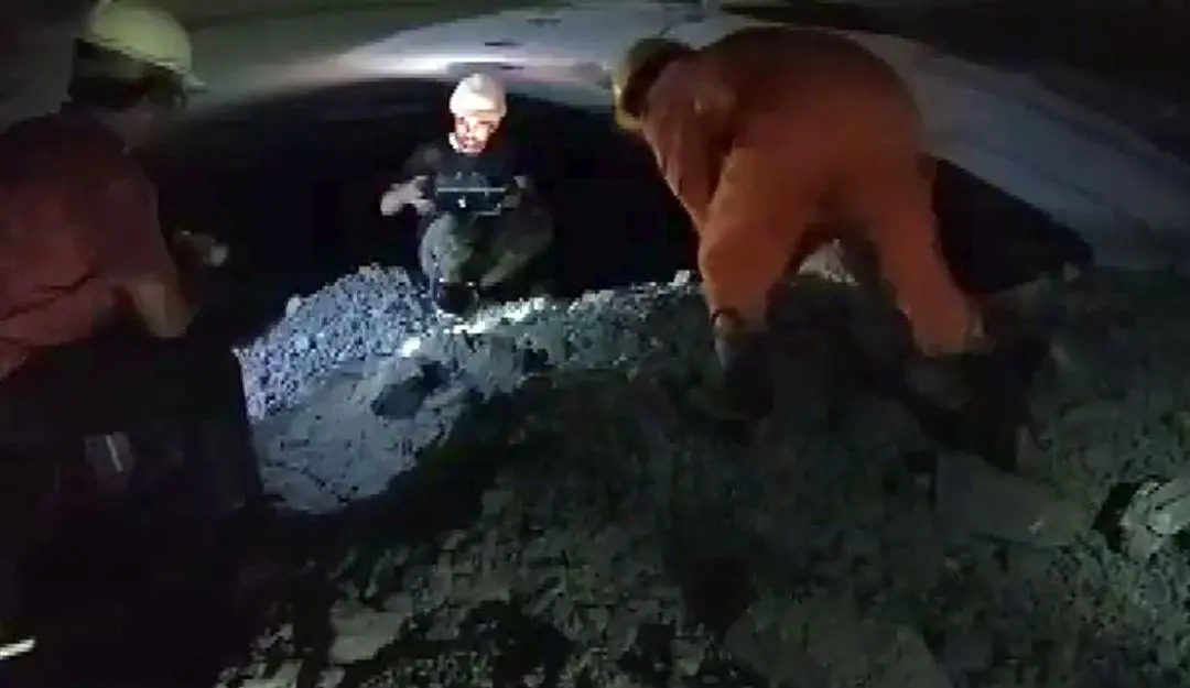 Rescue teams use GPR machines to search for trapped persons inside the SLBC Tunnel (Photo: ANI)