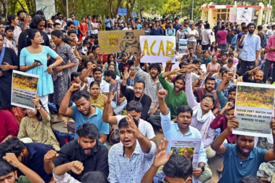 Amid raging protests, Telangana HC halts work at Kancha Gachibowli land until April 3
