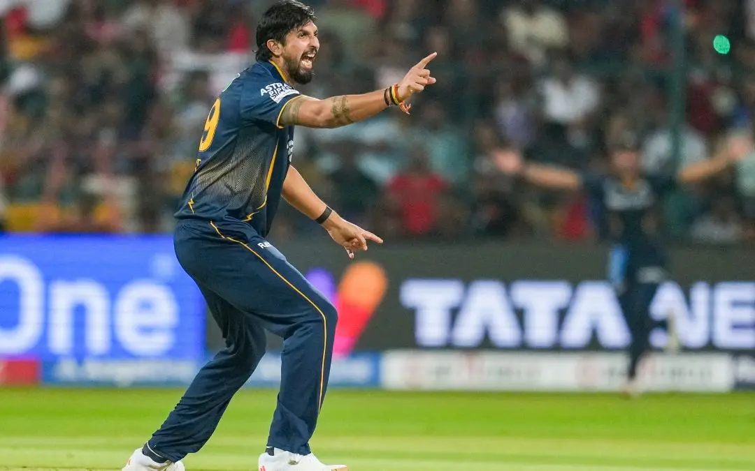 Gujarat Titans' Ishant Sharma during an IPL 2025 match against Royal Challengers Bengaluru at M Chinnaswamy stadium in Bengaluru.