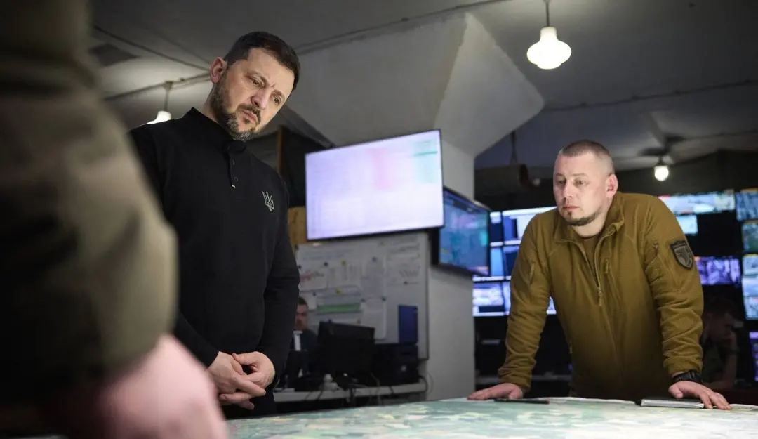 Ukrainian President Volodymyr Zelenskyy during his visit of the command posts. | Phot: AFP
