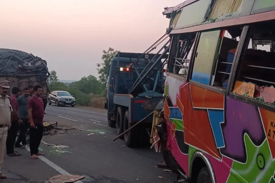Five killed, 10 injured in van-truck collision in Kalaburagi, Karnataka