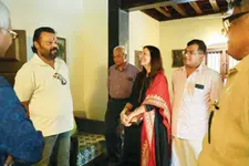 മുൻ എഐസിസി പ്രസിഡന്റ് ചേറ്റൂർ ശങ്കരൻനായരെ ലക്ഷ്യമിട്ട് BJP; സുരേഷ്‌ഗോപി ബന്ധുക്കളെ സന്ദര്‍ശിച്ചു