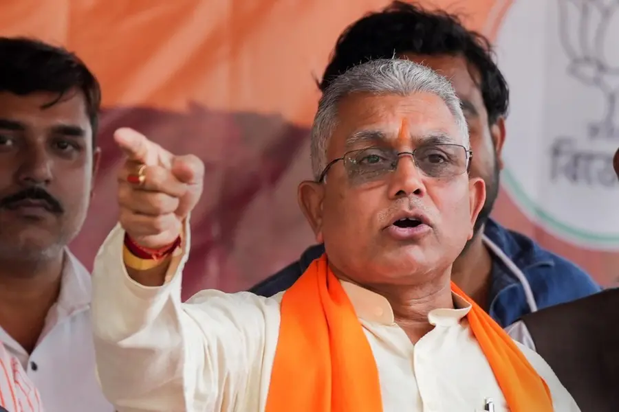 'Hindus should keep weapons at home': BJP leader sparks controversy in Bengal
