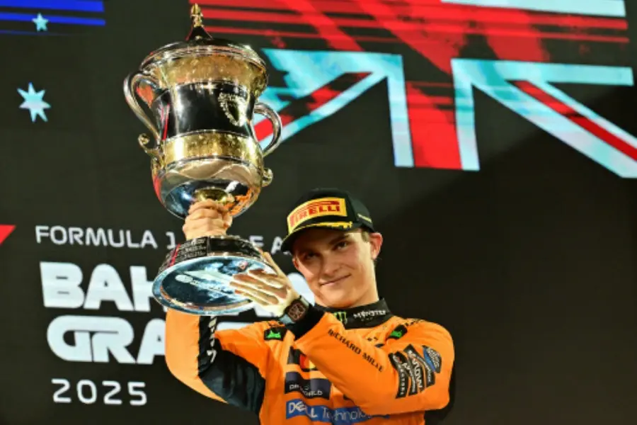 Flawless Piastri hands McLaren the advantage