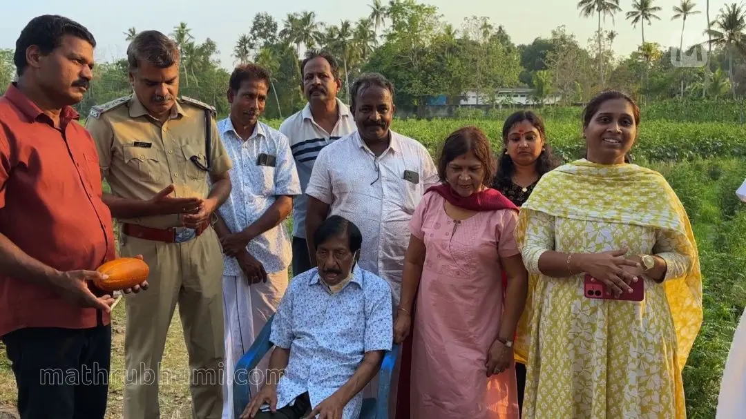 Actor Sreenivasan at Kandanad fields
