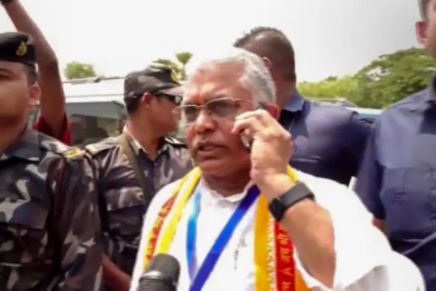 Bangladeshis entering India, conspiracy to drive out Hindus from West Bengal: BJP leader