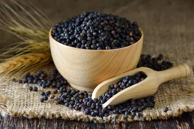 Pepper prices see a sharp decline; ₹21 drop in 2 weeks leave farmers in crisis