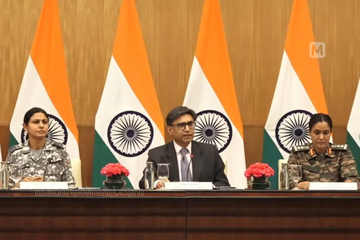 Wing Commander Singh, Foreign Secretary Vikram Misri, Col. Qureshi