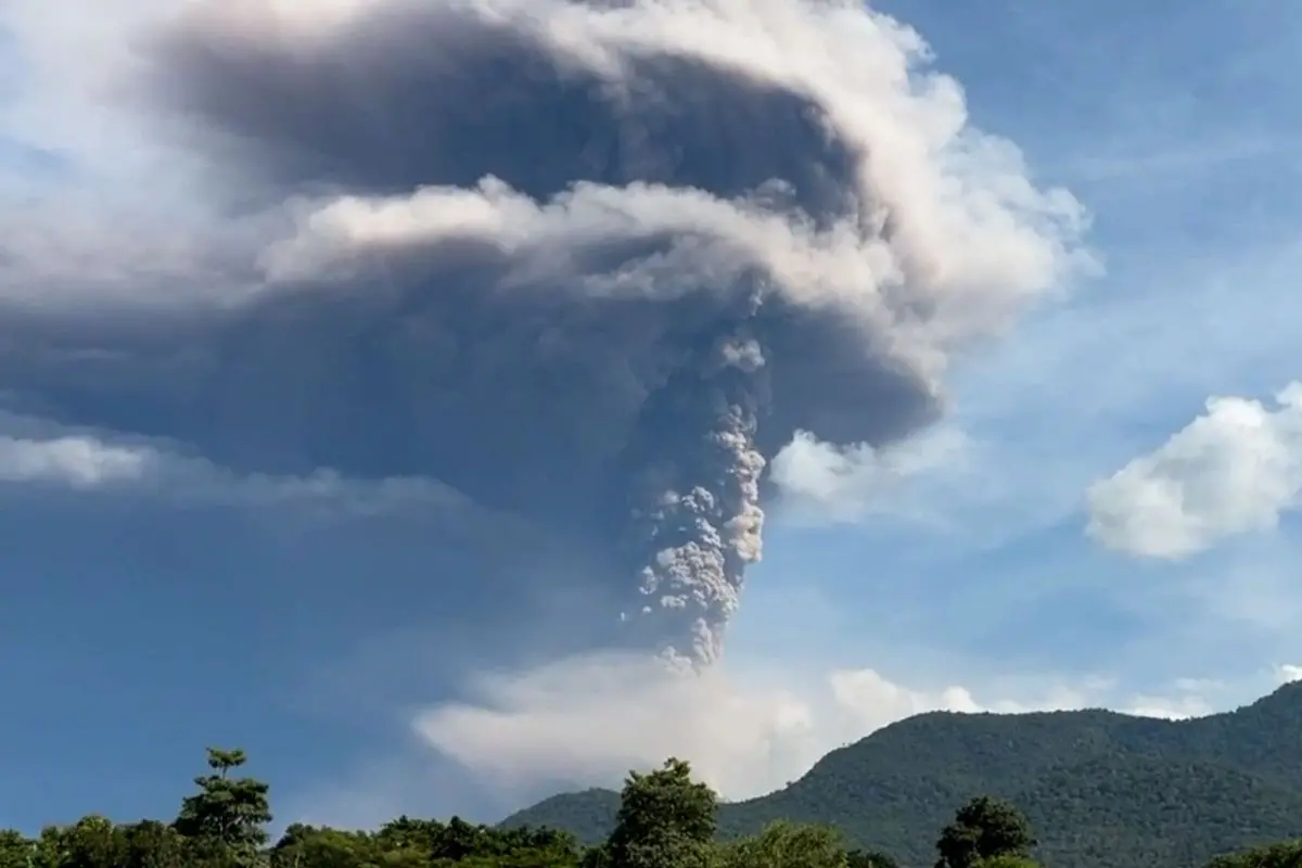 Mount Lewotobi | Photo: AFP