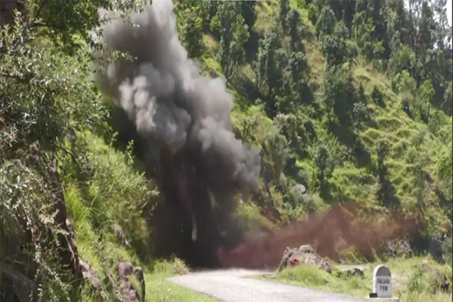 Live Pakistani shell destroyed by Indian Army