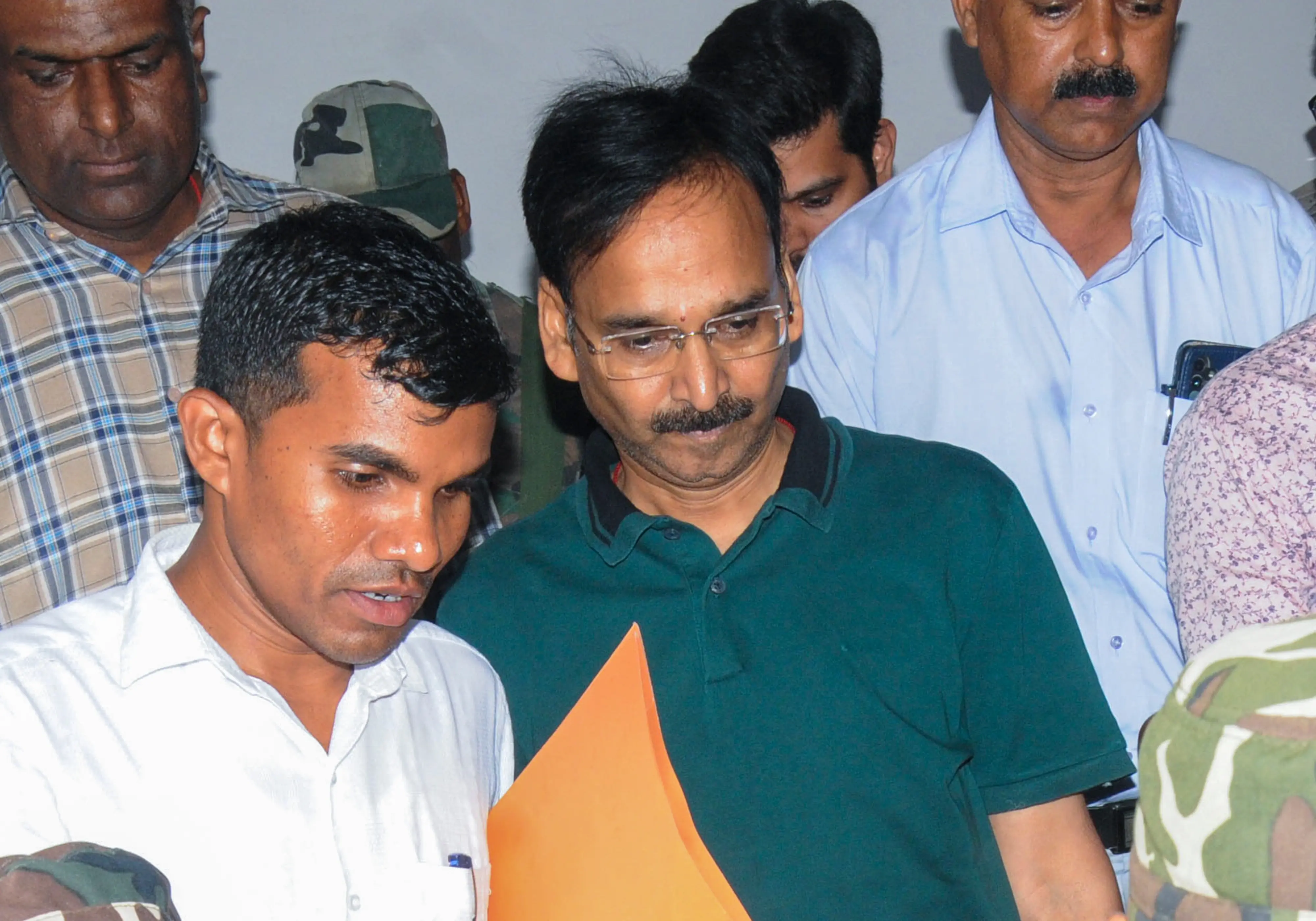 Jharkhand IAS officer Vinay Kumar Choubey after being produced at a special court following his arrest by the Anti-Corruption Bureau (ACB) in a money laundering case. | Photo: PTI
