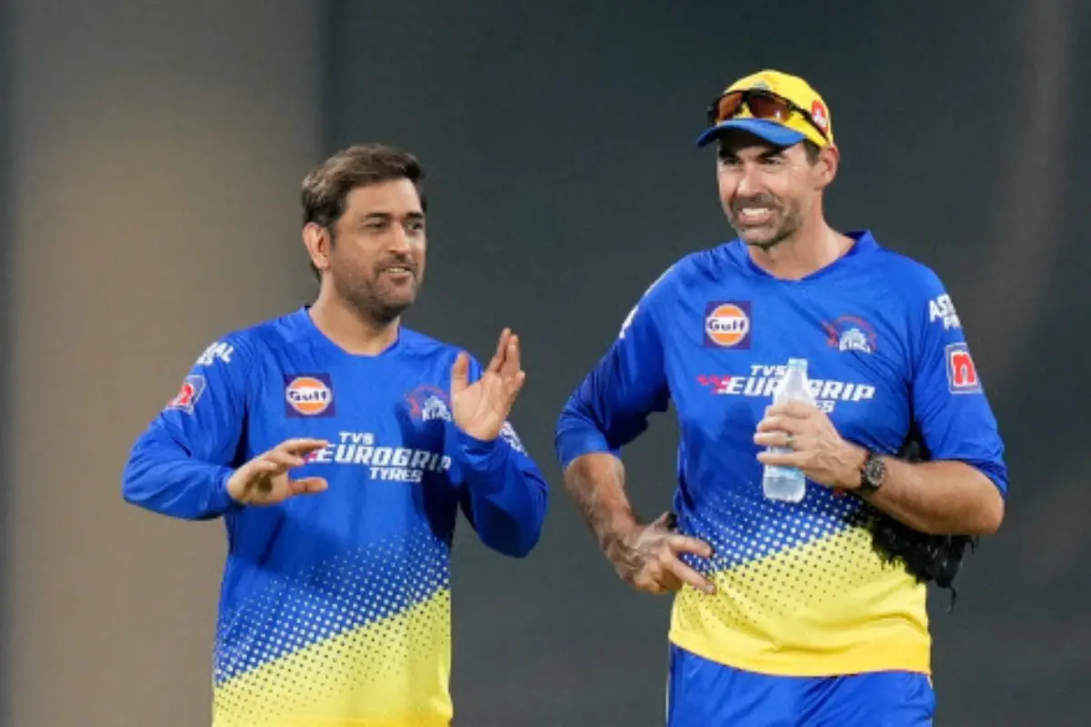 CSK head coach Stephen Fleming with Mahendra Singh Dhoni (file photo) | Photo: PTI
