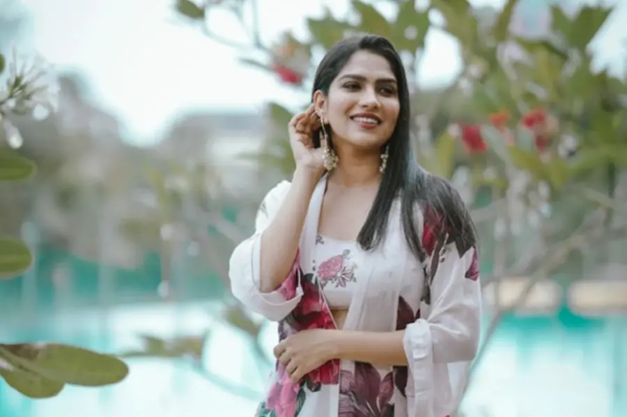 ‘I got a message around 2–3 AM...’: Swasika talks about co-star