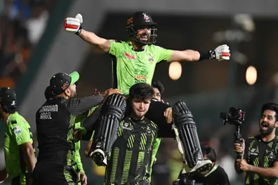 ‘Dinner in Birmingham, breakfast in Dubai’ — 10 minutes before toss, Sikandar Raza lands and leads Lahore to glory