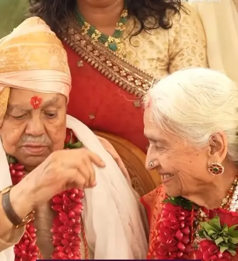 64 വര്‍ഷത്തിന് ശേഷം വിവാഹം ആഘോഷിച്ച് ഗുജറാത്ത് ദമ്പതികള്‍