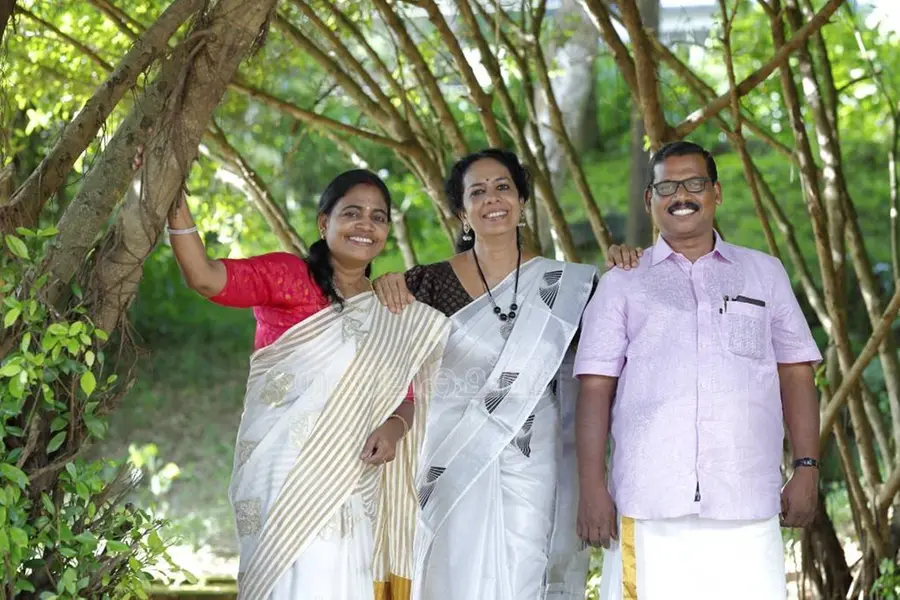 സൗഹൃദത്തിന്റെ 'തടവി'ല് ഈ മൂന്നു കൂട്ടുകാര്