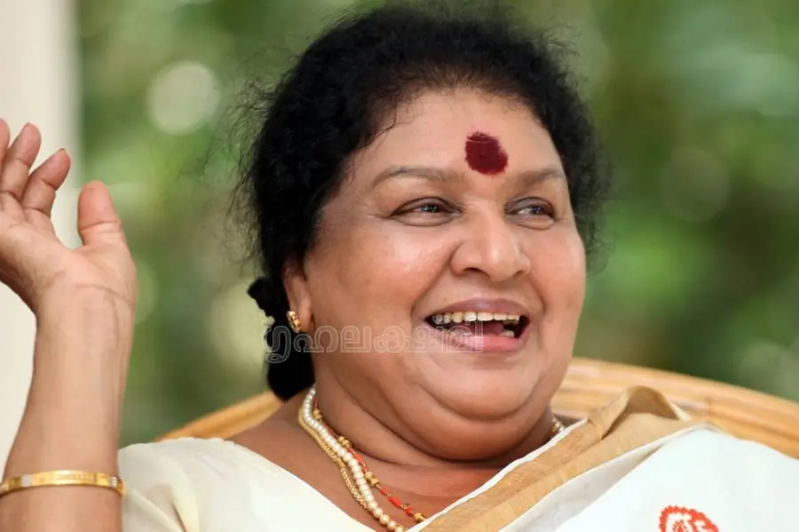പത്തൊമ്പതാം വയസ്സില്‍ സത്യന്റെയും മധുവിന്റെയും അമ്മയായ കവിയൂര്‍ പൊന്നമ്മ