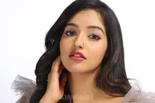 മനം കവരും മാളവിക