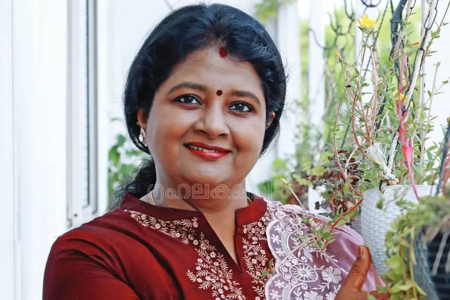 അന്ന് അറുപതുകാരിയുടെ കഥാപാത്രം ചെയ്യുമ്പോള്‍ പേടിയുണ്ടായിരുന്നു: അനിലാ ശ്രീകുമാര്‍