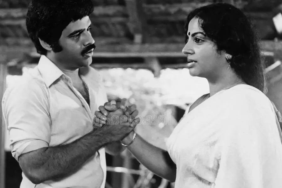 'ദൈവമെന്ന മേക്കപ്പ്മാന്റെ ക്രൂരമായ ചെയ്തി ശ്രീവിദ്യയുടെ മുഖത്ത് ഞാന്‍ കണ്ടു'